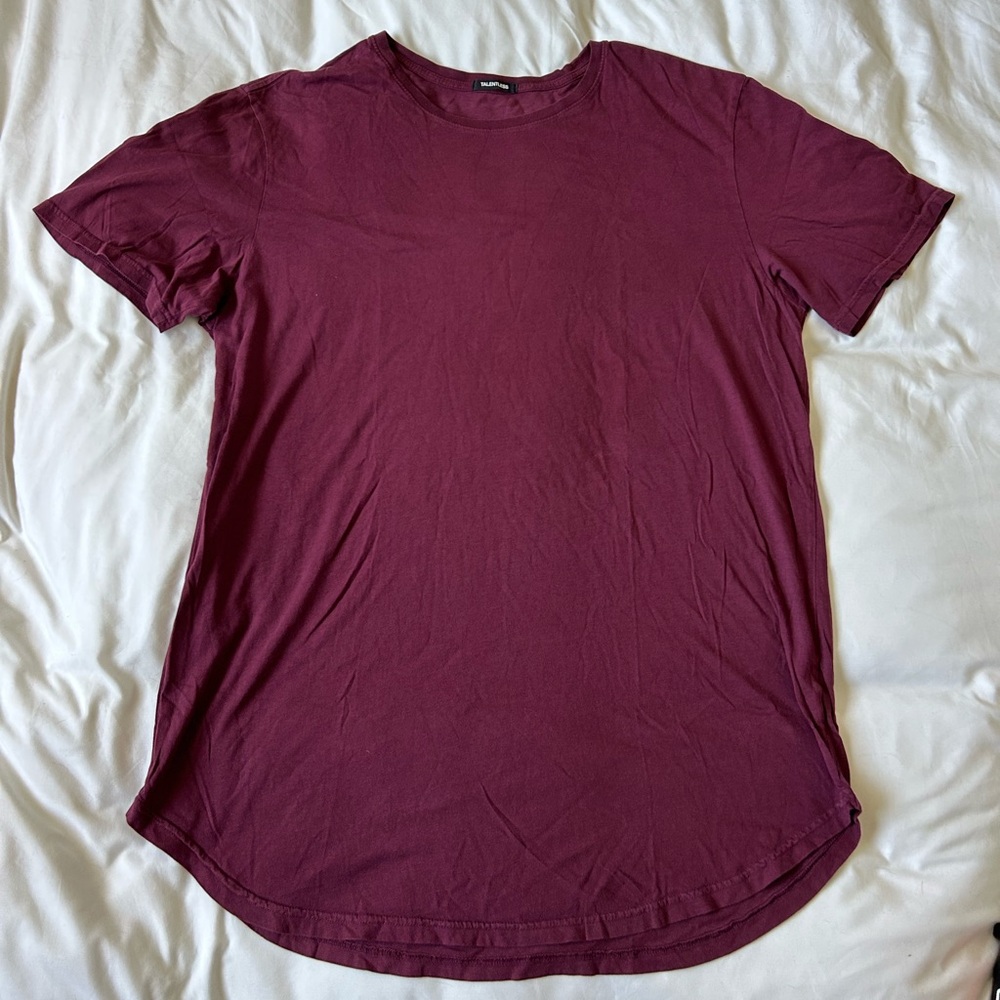Talentless 100% Cotton Premium Curved Hem T-Shirt XL Burgundy – Small Flaw